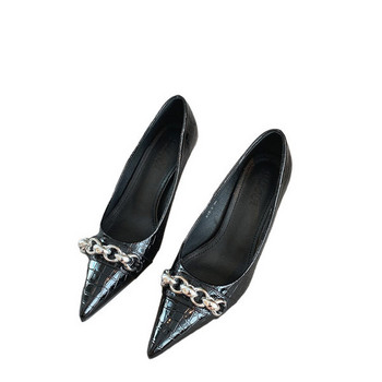 Дамски заострени обувки с висок тънък ток 8 см и метална верига 