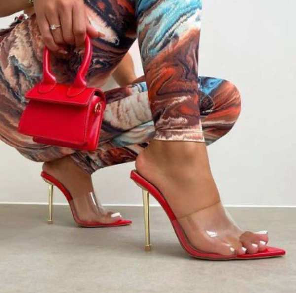 Μοντέρνες γυναικείες παντόφλες με λουράκι σιλικόνης - πολλά χρώματα