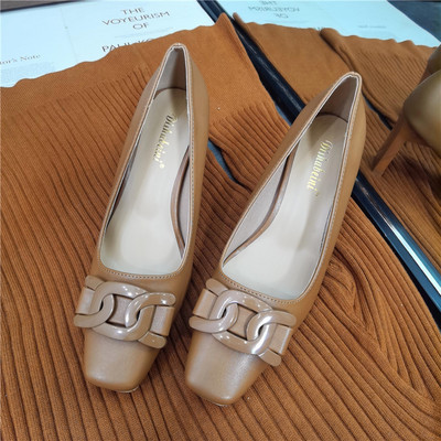 Moodsad naiste nahast kingad kandilise kontsaga 7,5 cm