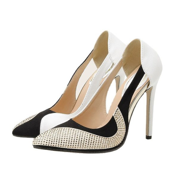 Hegyes sarkú cipő - két színben