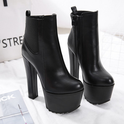 Női bőrcsizma 17 cm magas sarokkal