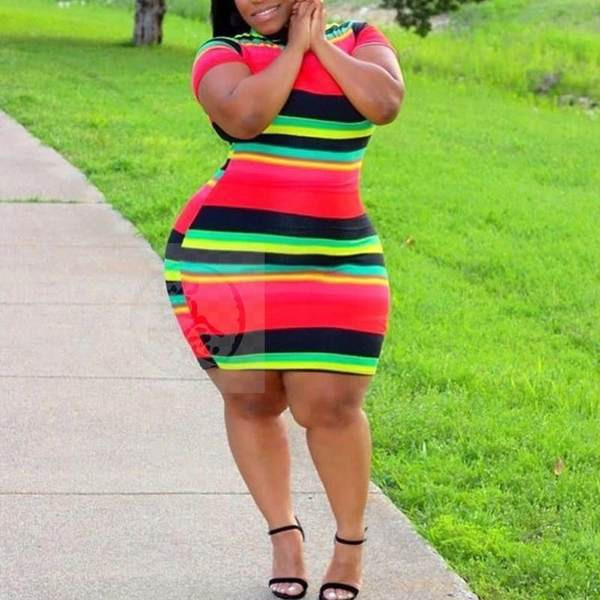 Női csíkos ruha - nagy méretek