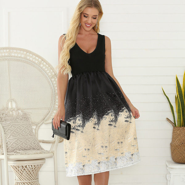 Лятна рокля в преливащи се цветове