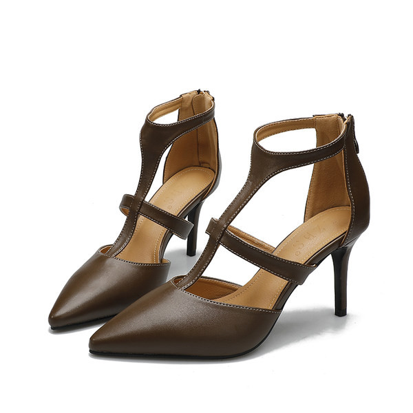 Női bőr sarkú cipő három színben