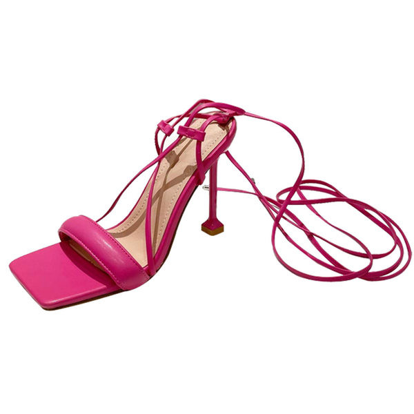 Női bőr fűzős szandál