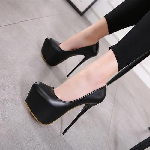 Naiste nahast kõrge kontsaga kingad mitmes värvitoonis