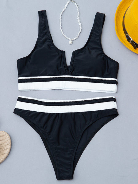 Kétrészes női fürdőruha fekete színben