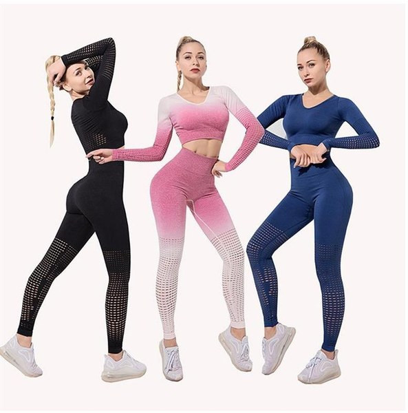 Női sportkészlet - leggings és blúz