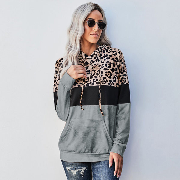 Napi női pulóver kapucnival és zsebbel