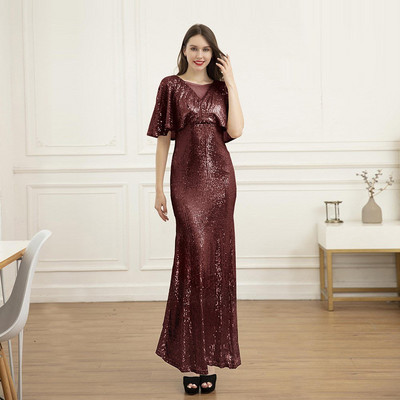 Stílusos hosszú ruha flitterekkel