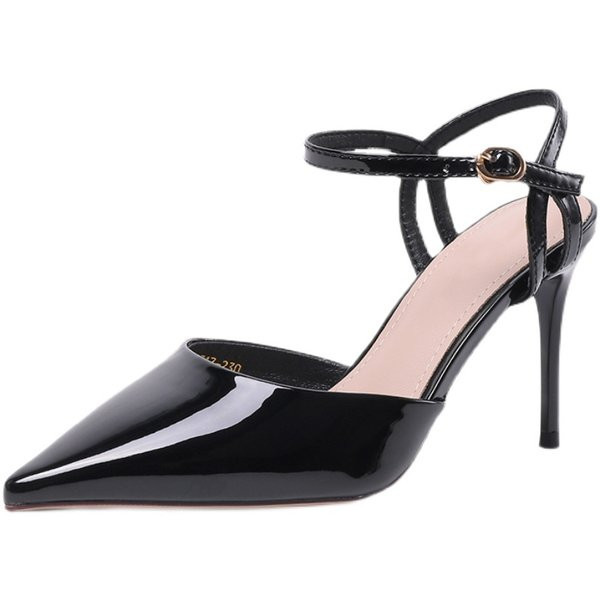 Γυναικεία μυτερά παπούτσια με ψηλό τακούνι 9 cm και μεταλλικό κούμπωμα