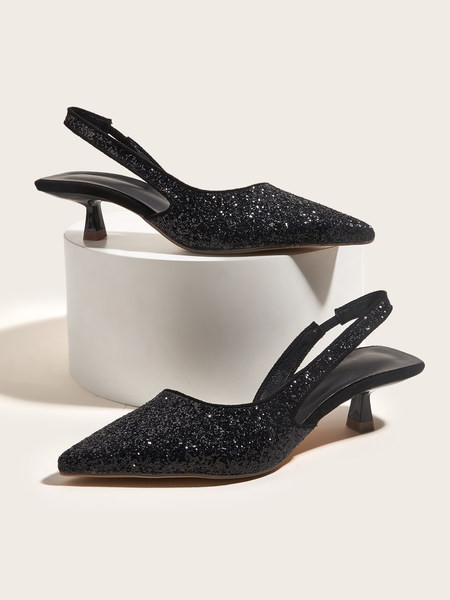 Fényes hatású, hegyes női szandál