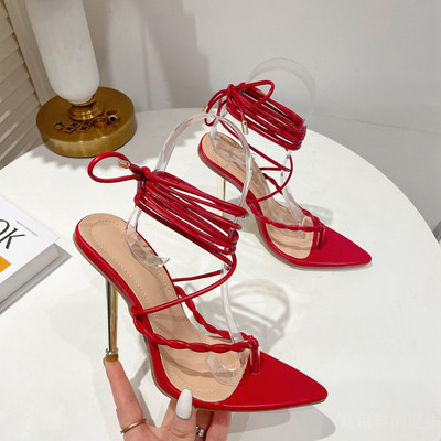 Női magas sarkú fűzős szandál