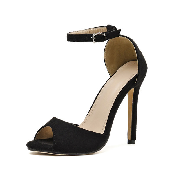 Női szandál magas vékony sarokkal 12 cm, fém rögzítéssel