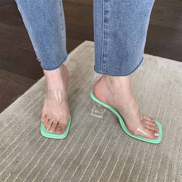 Modern női papucs szilikon pántokkal