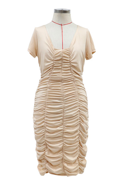 Stílusos női testhezálló ruha rövid ujjal