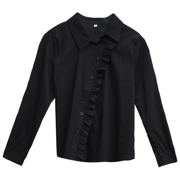 Új ingmodell klasszikus gallérral és fürtökkel