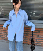 Φαρδύ μοντέλο γυναικείο πουκάμισο σε μπλε χρώμα