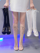 Novi model ženskih čizama ili čizama na pertlu