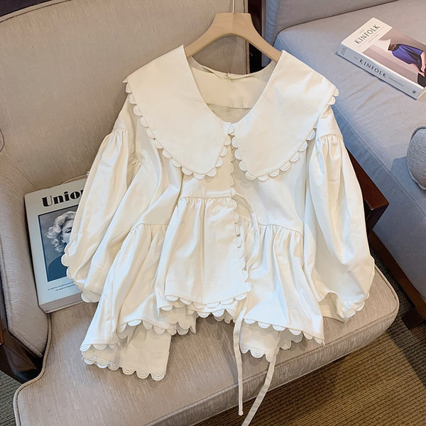 Moderna ženska asimetrična košulja bijele boje