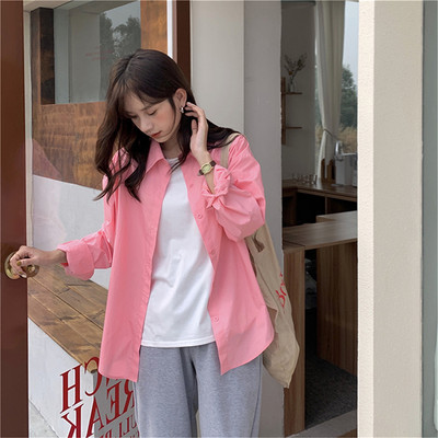 Φαρδύ μοντέλο γυναικείο πουκάμισο με μακριά μανίκια και κλασικό γιακά