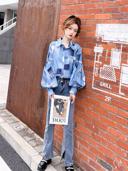 Proljetna ležerna košulja u plavoj boji