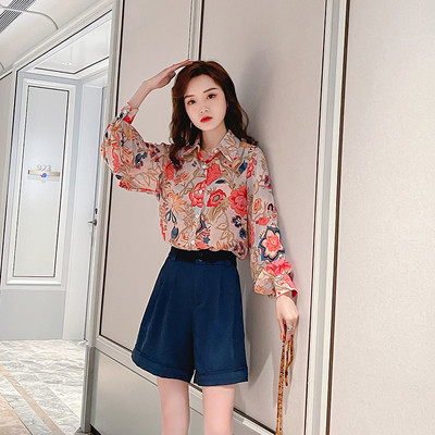 Πολύχρωμο γυναικείο πουκάμισο με κλασικό γιακά και κουμπιά