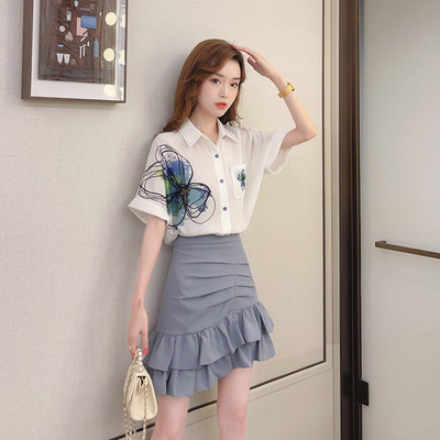 Φαρδύ πουκάμισο με τσέπη και στάμπα