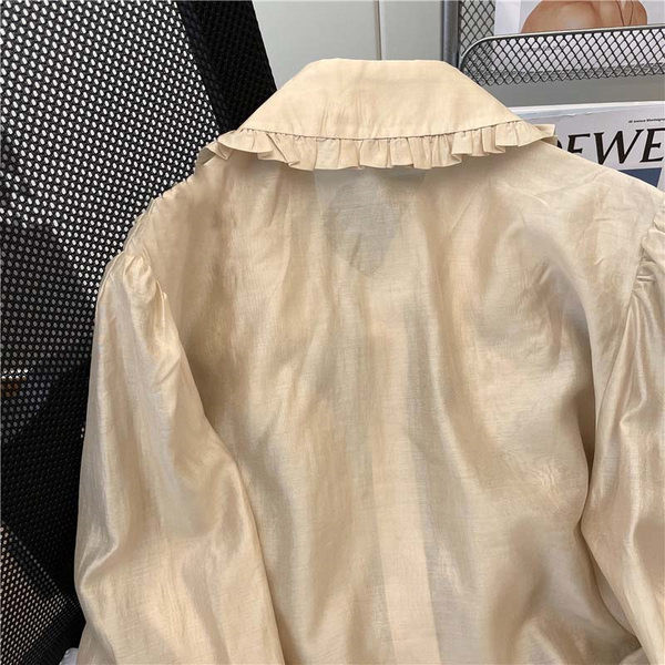 Γυναικείο πουκάμισο σε στυλ ρετρό με βολάν και πέρλες