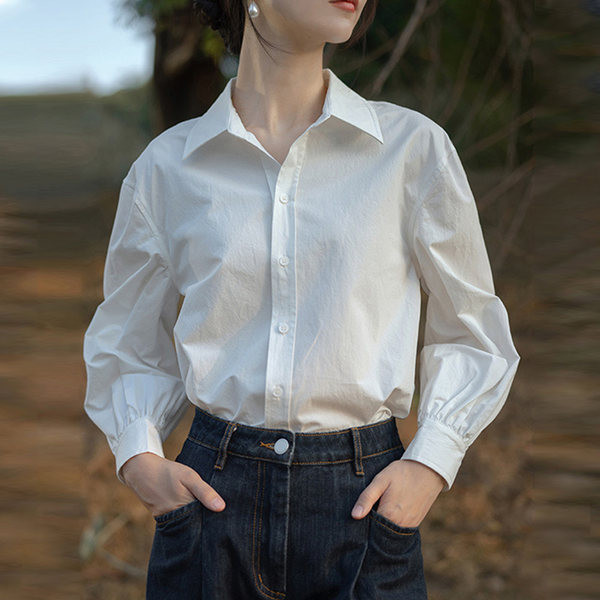 Novi model košulje sa klasičnom kragnom