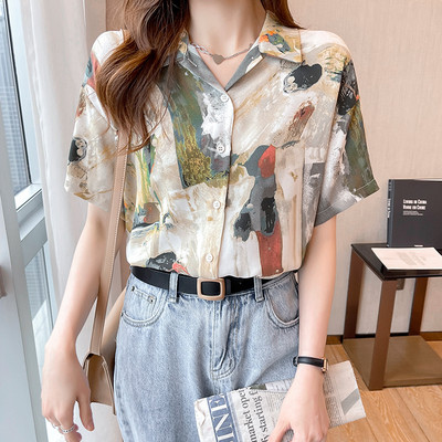 Ljetna košulja od šifona sa šarenim uzorkom