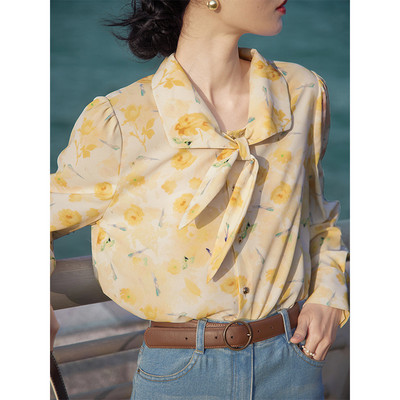 Κομψό πουκάμισο με κορδόνια και κουμπιά