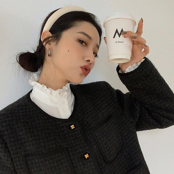 Ženska moderna košulja s visokim ovratnikom i uvojcima