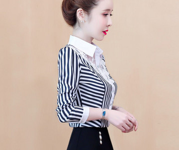 Γυναικείο κομψό ριγέ πουκάμισο με κέντημα και κουμπιά