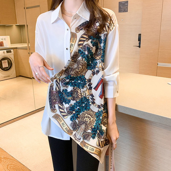 Moodne naiste asümmeetriline mustri ja klassikalise kraega särk