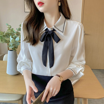 Moderna ženska košulja s trakom i gumbima