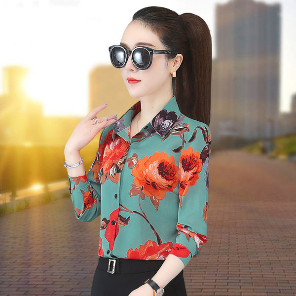 Γυναικείο φλοράλ πουκάμισο με κλασικό γιακά