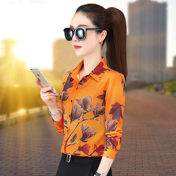 Γυναικείο πουκάμισο σιφόν με απλικέ και κλασικό γιακά