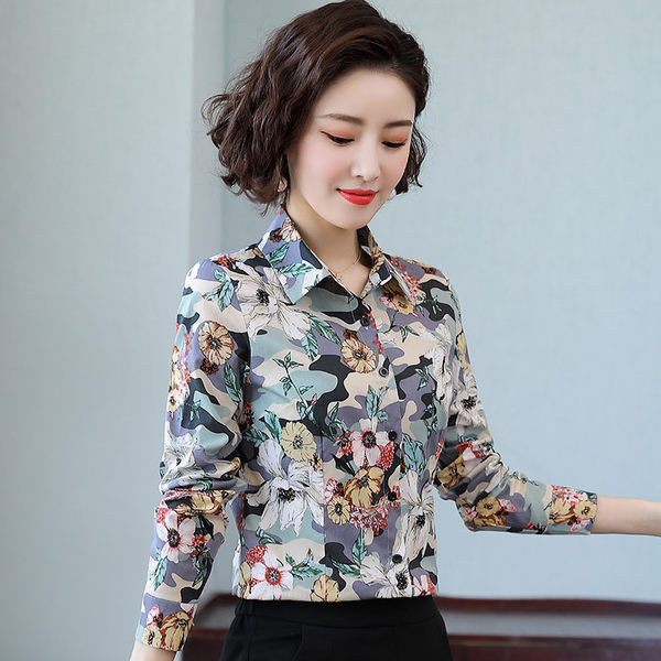 Модерна дамска риза с класическа яка и флорален десен