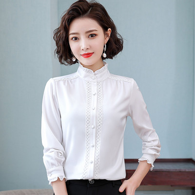 Κομψό γυναικείο πουκάμισο με χαμηλό γιακά πόλο και κουμπιά