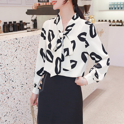 Aktuelna ženska košulja - široki model