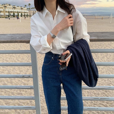 Proljetna ženska košulja s dugim rukavima i gumbima