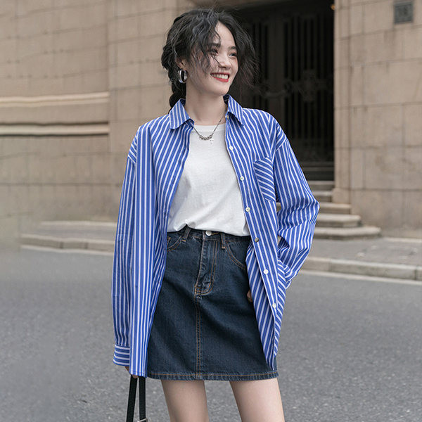 Triibuline lai taskuga särk