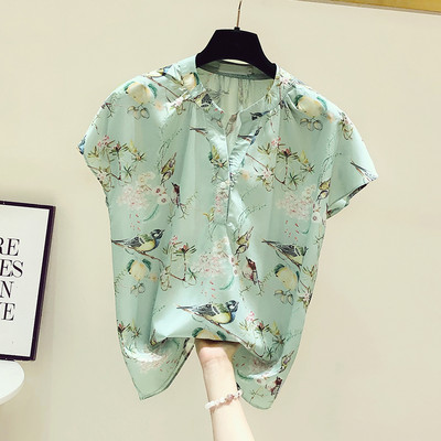 Värviline naiste särk lühikeste varrukate ja madala kraega