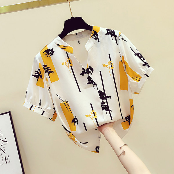 Ljetna košulja od šifona sa špic izrezom