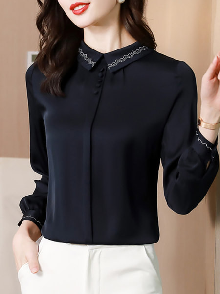 Moderna košulja s klasičnim ovratnikom i vezom