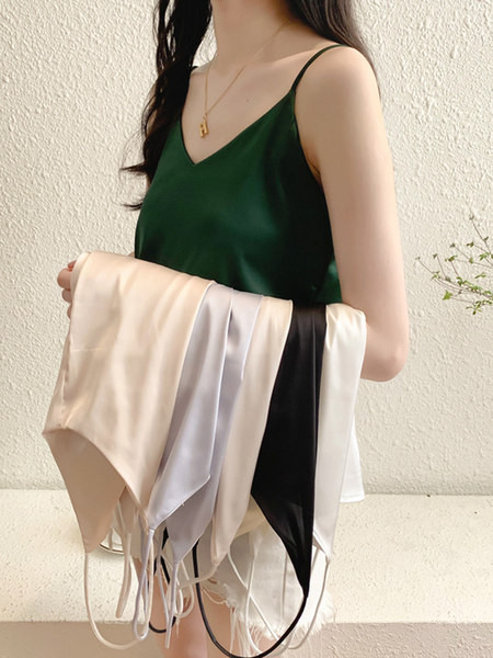 Moodne peenikeste rihmadega naiste satiinist topp