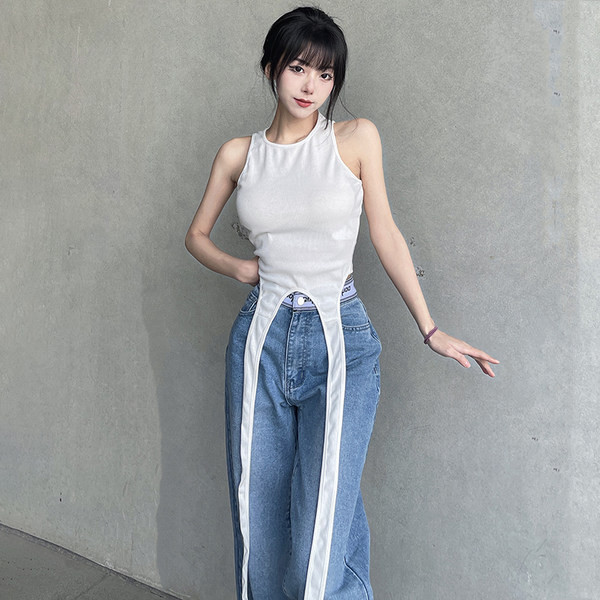 Naiste asümmeetriline ümara kaelusega topp – valget värvi