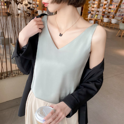 Γυναικείο μοντέρνο φανελάκι - κλασικό μοντέλο