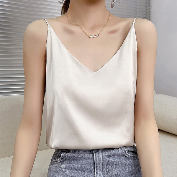 Летен сатенен потник с тънки презрамки